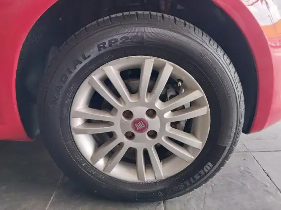 FIAT-PUNTO-2012
