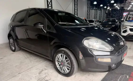FIAT PUNTO 1.6 ESSENCE 16V FLEX 4P MANUAL