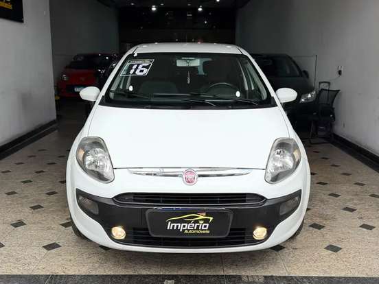 FIAT-PUNTO-2015