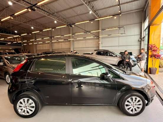 FIAT-PUNTO-1.4 ATTRACTIVE 8V FLEX 4P MANUAL FIAT-PUNTO-2011