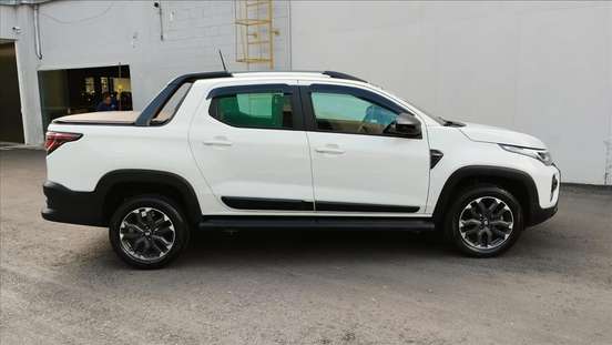 FIAT-STRADA-2024