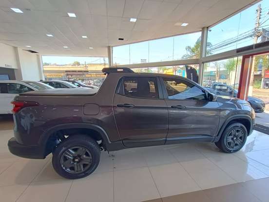 FIAT-TORO-2023