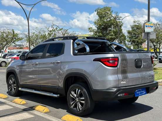 FIAT-TORO-1.3 TURBO 270 FLEX FREEDOM AT6 FIAT-TORO-2023