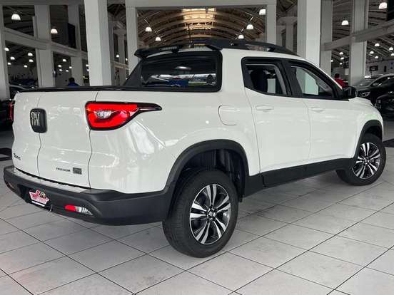 FIAT-TORO-1.3 TURBO 270 FLEX FREEDOM AT6 FIAT-TORO-2024