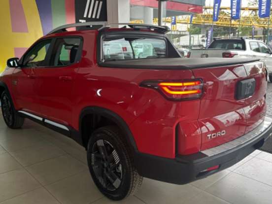 FIAT-TORO-1.3 TURBO 270 HYBRID VOLCANO AT6 FIAT-TORO-2026