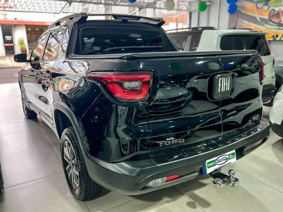 FIAT-TORO-1.8 16V EVO FLEX FREEDOM AT6 FIAT-TORO-2017