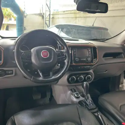 FIAT-TORO-2017