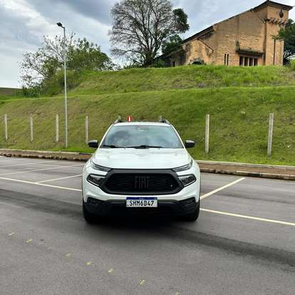 FIAT-TORO-2023