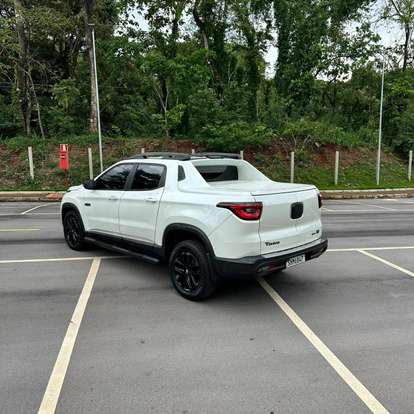 FIAT-TORO-2023