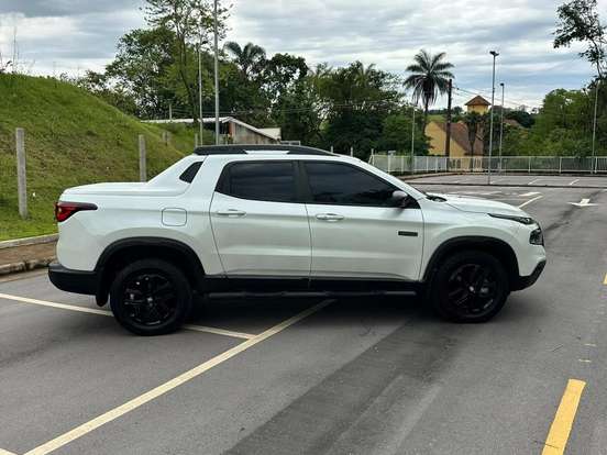 FIAT-TORO-2.0 16V TURBO DIESEL ULTRA 4WD AT9 FIAT-TORO-2023