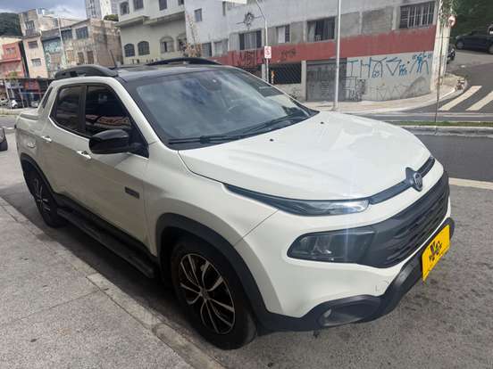 FIAT-TORO-2020