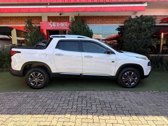 FIAT-TORO-2016
