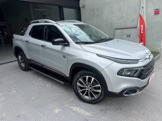 FIAT TORO 2.0 16V TURBO DIESEL VOLCANO 4WD AT9