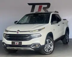 FIAT TORO 2.0 16V TURBO DIESEL VOLCANO 4WD AT9 FIAT TORO 2.0 16V TURBO DIESEL VOLCANO 4WD AT9