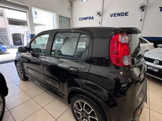 FIAT-UNO-1.4 EVO SPORTING 8V FLEX 4P MANUAL FIAT-UNO-2011