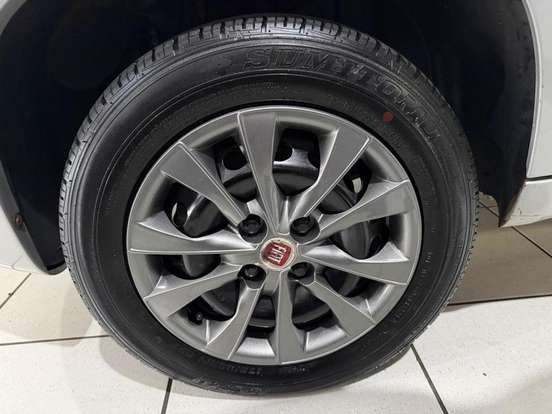 FIAT-UNO-1.0 EVO ATTRACTIVE 8V FLEX 4P MANUAL FIAT-UNO-2015