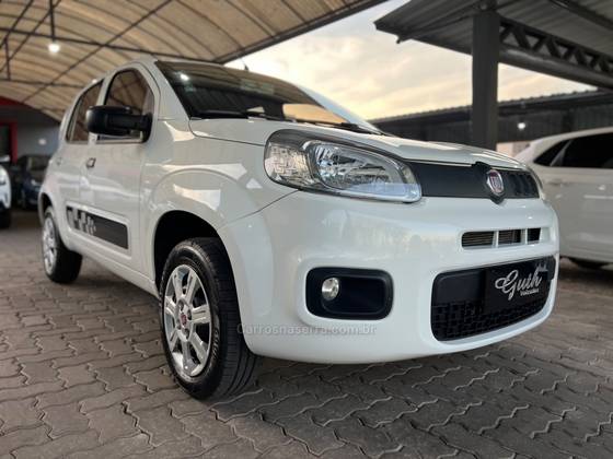 FIAT UNO 1.0 EVO ATTRACTIVE 8V FLEX 4P MANUAL