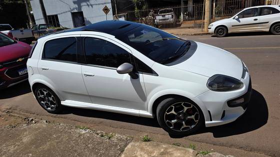 FIAT PUNTO 1.4 MPI 16V T-JET GASOLINA 4P MANUAL