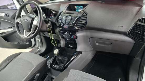 FORD-ECOSPORT-2015