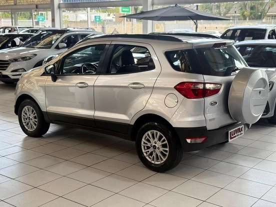 FORD-ECOSPORT-2016