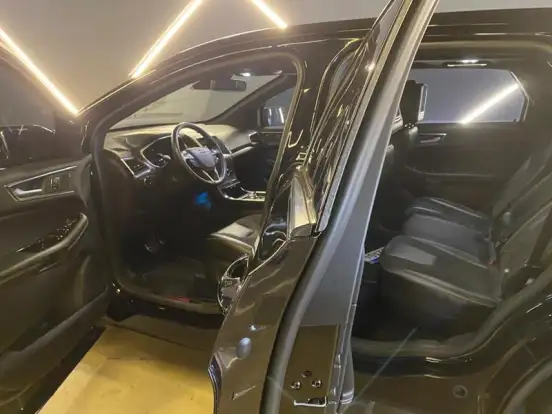 FORD-EDGE-2019