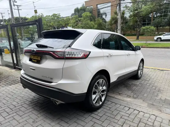 FORD-EDGE-2016