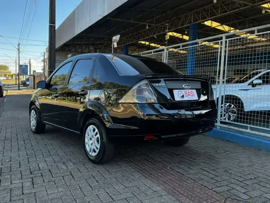 FORD-FIESTA-2012