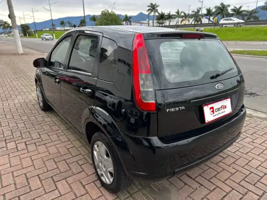 FORD-FIESTA-2013