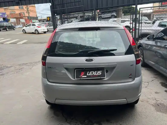 FORD-FIESTA-2010