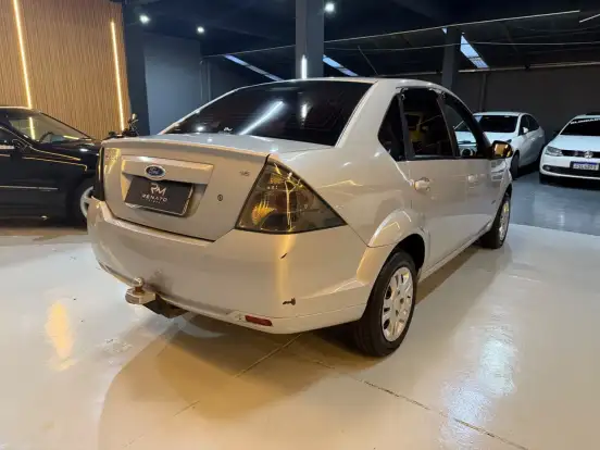 FORD-FIESTA-2012