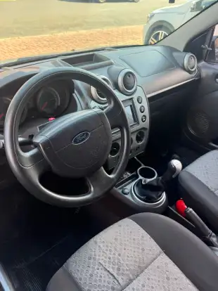 FORD-FIESTA-2012