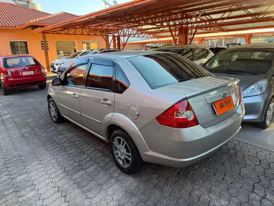 FORD-FIESTA-1.6 MPI SEDAN 8V FLEX 4P MANUAL FORD-FIESTA-2008