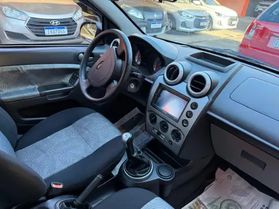 FORD-FIESTA-1.6 MPI SEDAN 8V FLEX 4P MANUAL FORD-FIESTA-2008