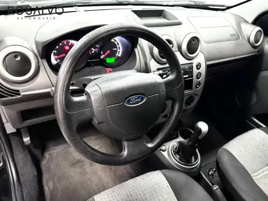 FORD-FIESTA-1.6 ROCAM SEDAN 8V FLEX 4P MANUAL FORD-FIESTA-2013