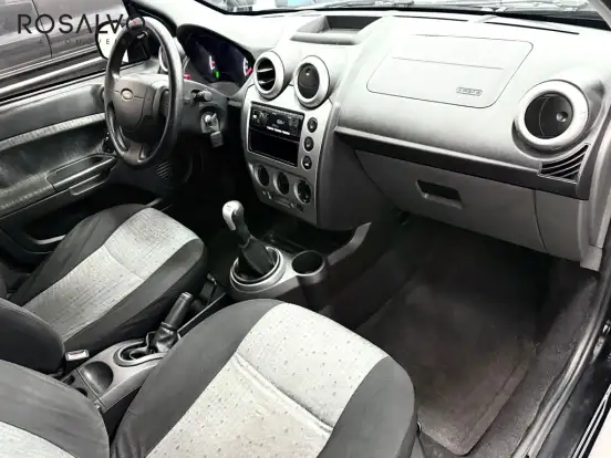 FORD-FIESTA-1.6 ROCAM SEDAN 8V FLEX 4P MANUAL FORD-FIESTA-2013