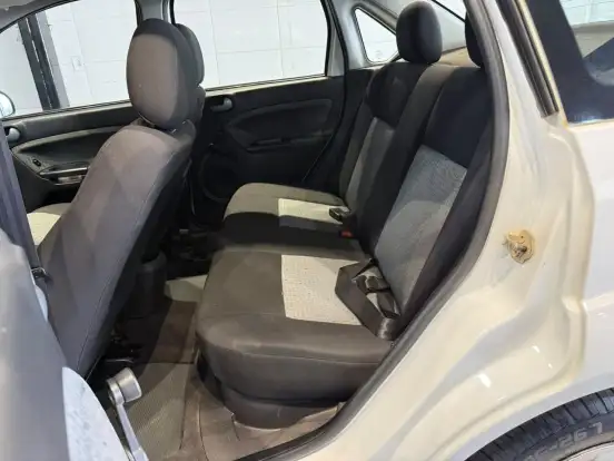 FORD-FIESTA-2013