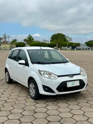 FORD-FIESTA-2013