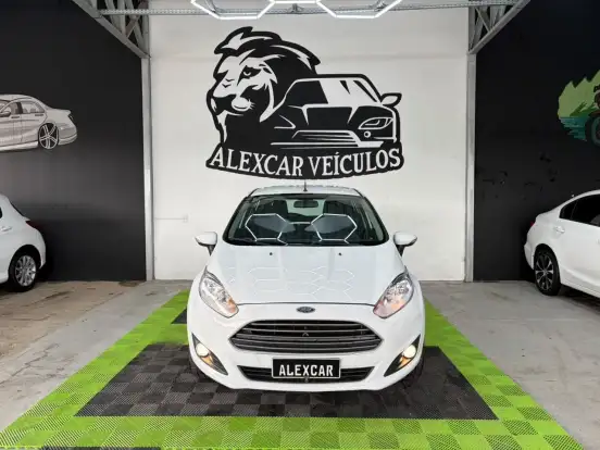 FORD-FIESTA-1.6 SE HATCH 16V FLEX 4P POWERSHIFT FORD-FIESTA-2013