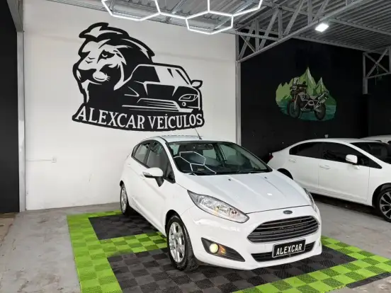 FORD-FIESTA-1.6 SE HATCH 16V FLEX 4P POWERSHIFT FORD-FIESTA-2013