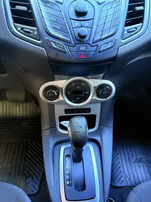 FORD-FIESTA-2015