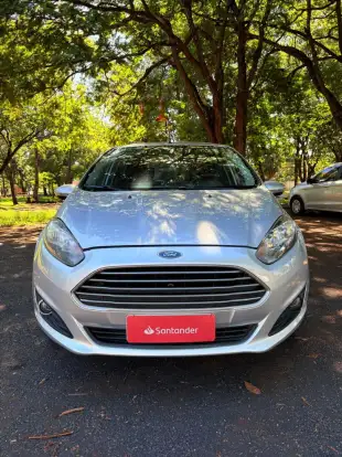 FORD-FIESTA-2015