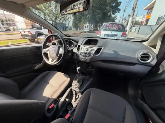 FORD-FIESTA-2012