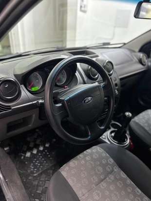 FORD-FIESTA-2011