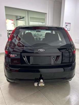 FORD-FIESTA-2011