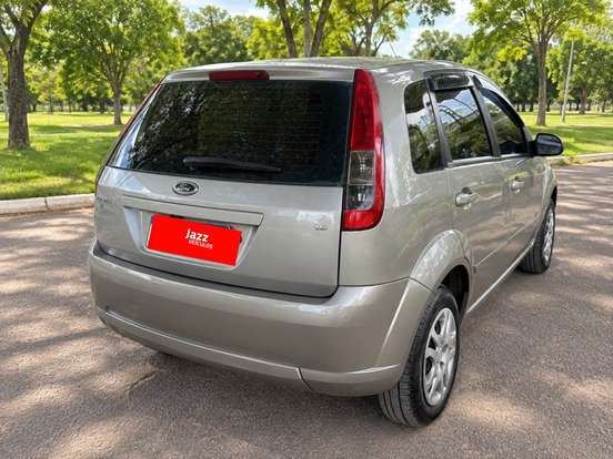 FORD-FIESTA-2011