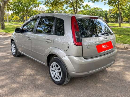 FORD-FIESTA-2011