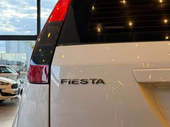 FORD-FIESTA-1.0 ROCAM SE 8V FLEX 4P MANUAL FORD-FIESTA-2013