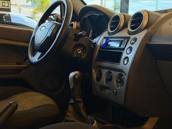 FORD-FIESTA-1.0 ROCAM SE 8V FLEX 4P MANUAL FORD-FIESTA-2013