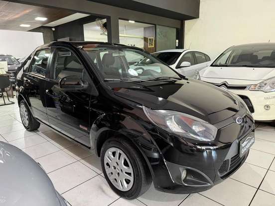 FORD-FIESTA-2012