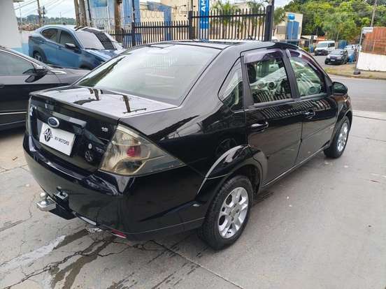 FORD-FIESTA-2011